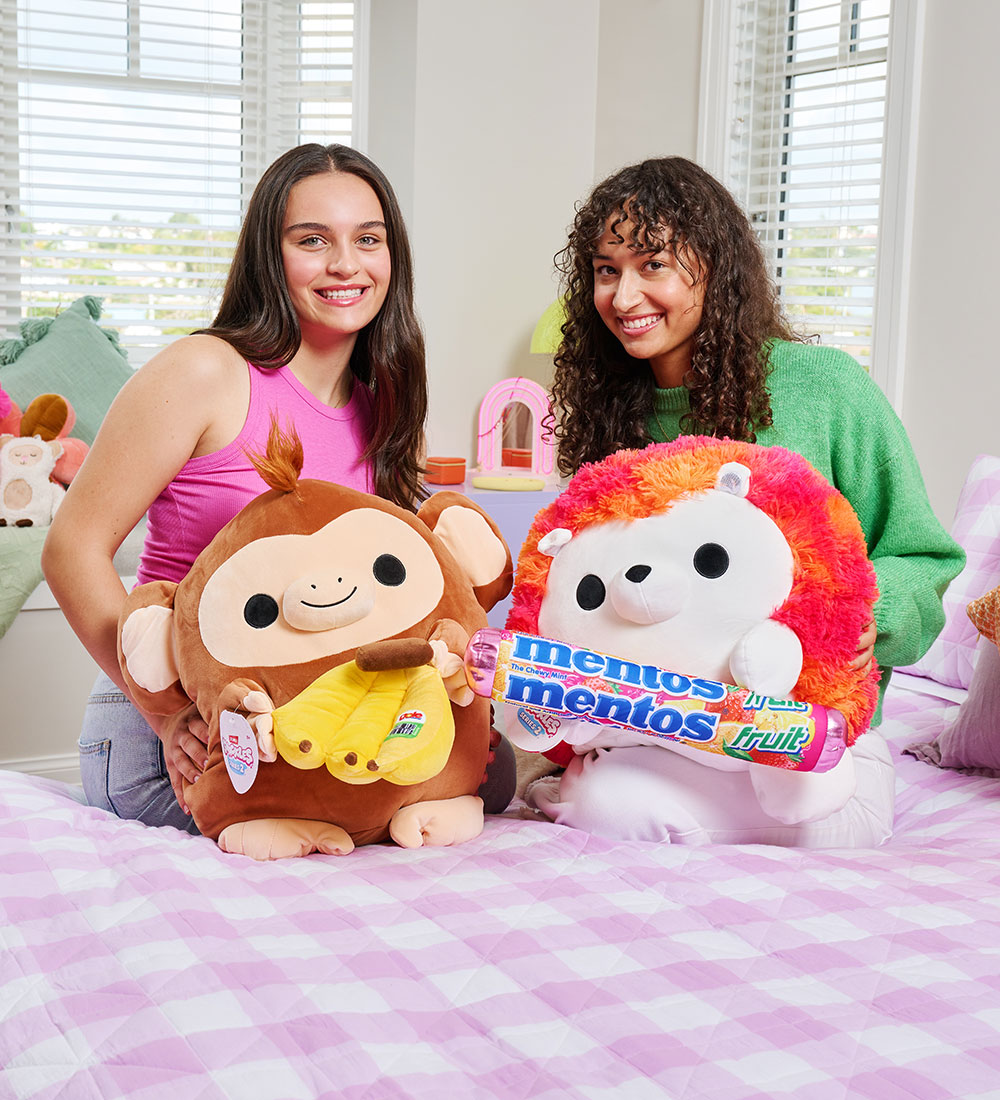 Snackles Soft Toy - 35 cm - Heidi the hedgehog w. Mentos