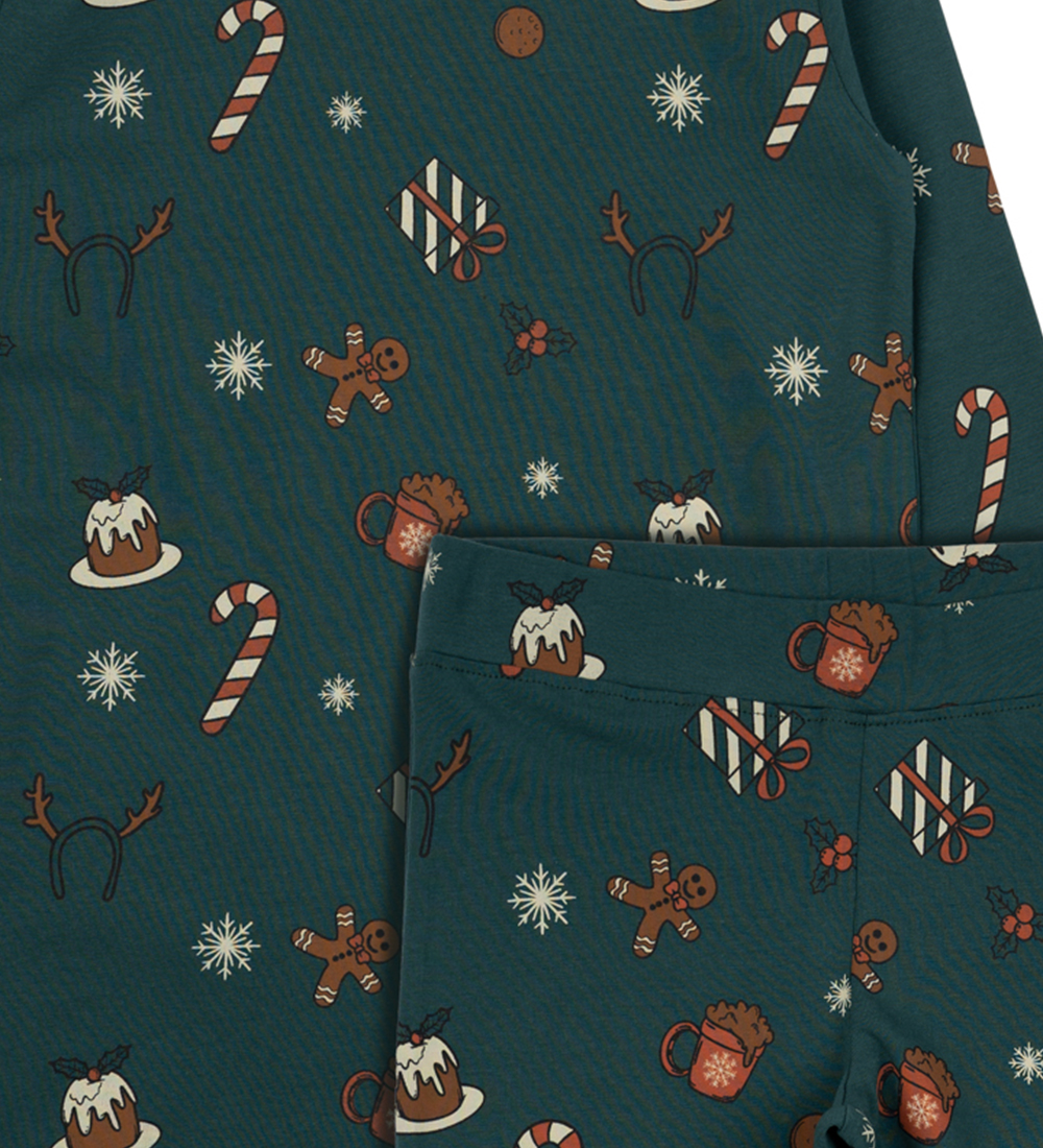 The New Pyjama Set - TnHoliday - June Bug