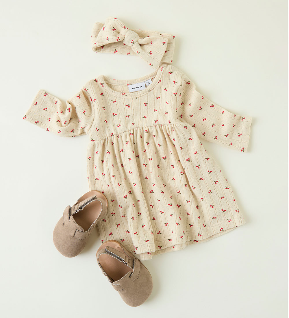 Name It Kleid - NbfBilia - Summer Sand m. Kirsche