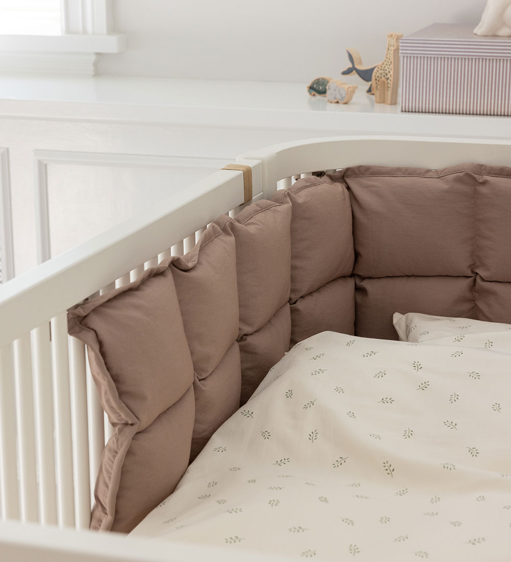 Sebra Spjälsängsskydd - Kapok - 180x26 cm - Brygga Beige