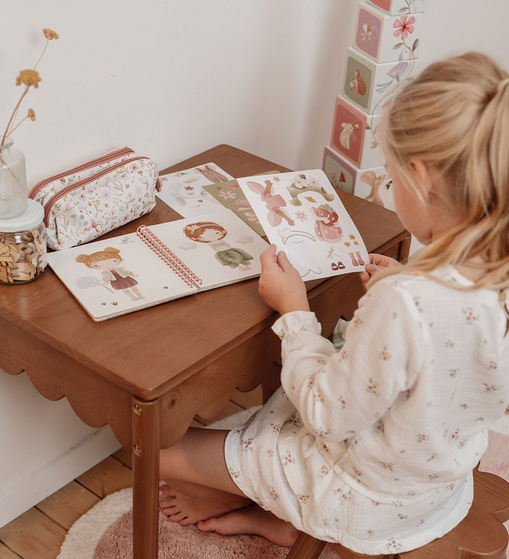Little Dutch Dress-up book - Fairy Garden