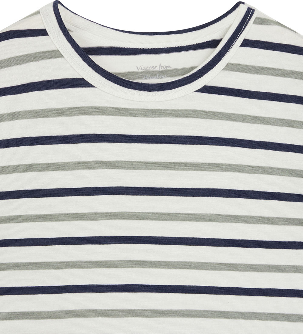 Hust and Claire T-Shirt - Austin - Bamboe - Zeegras
