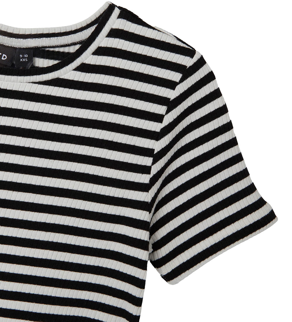 LMTD T-shirt - NlfDallas - Rib - Black/White STRIPES