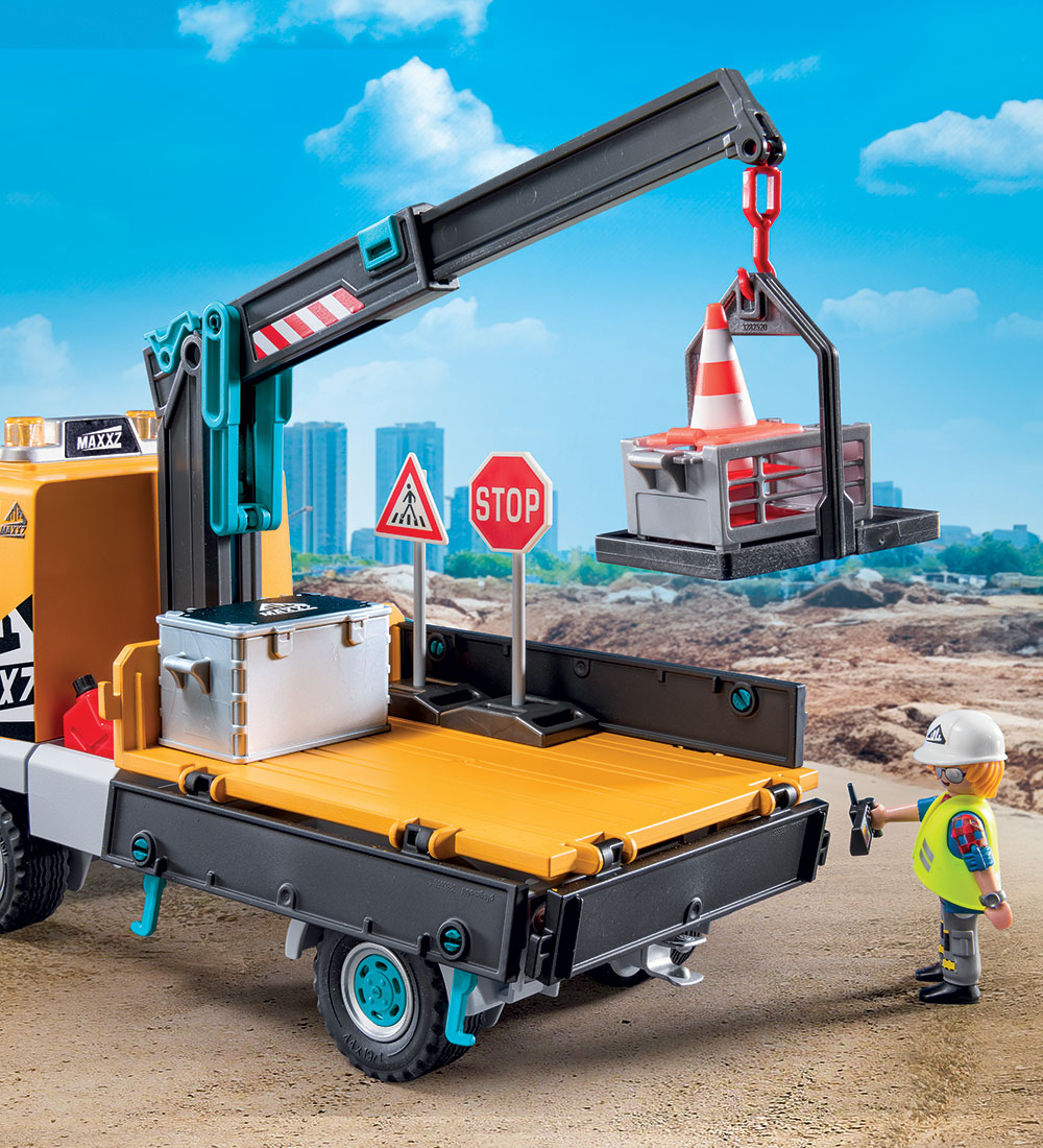 Playmobil Action Heroes - Crane - 71750 - 55 Parts
