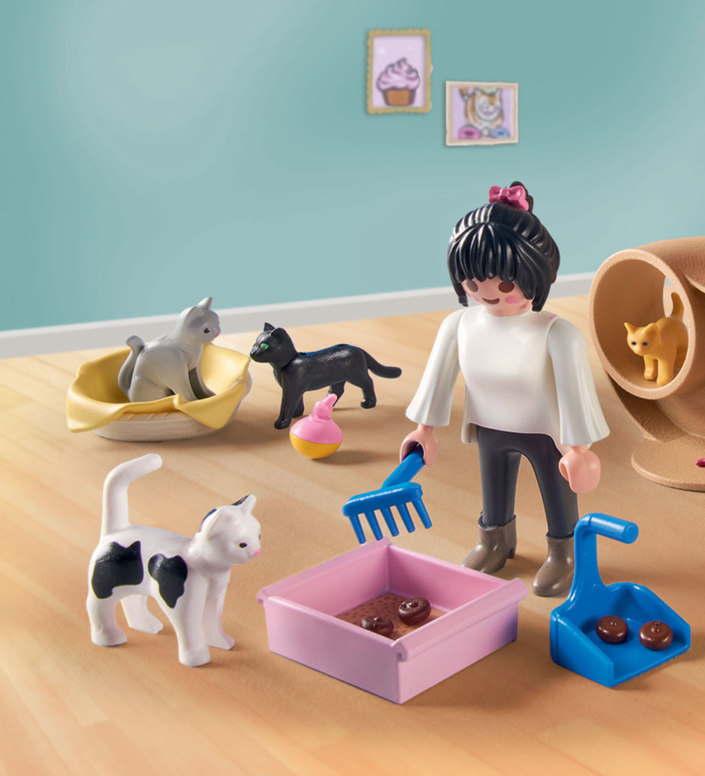 Playmobil MyLife - Cat Café - 71744 - 72 Parts
