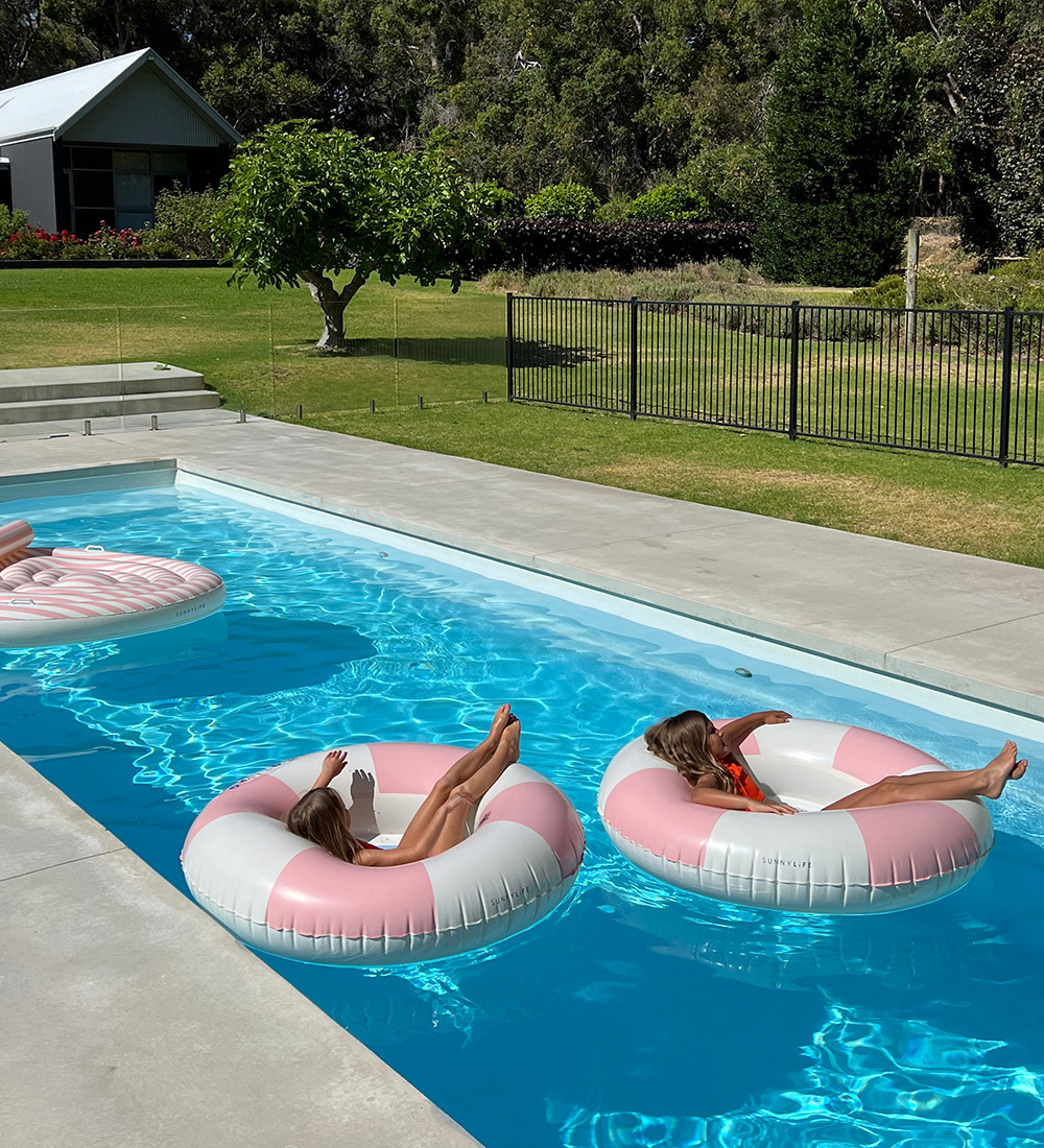 SunnyLife Pool Mattress - 130x32 cm - Chairs My Heart - Pink Str