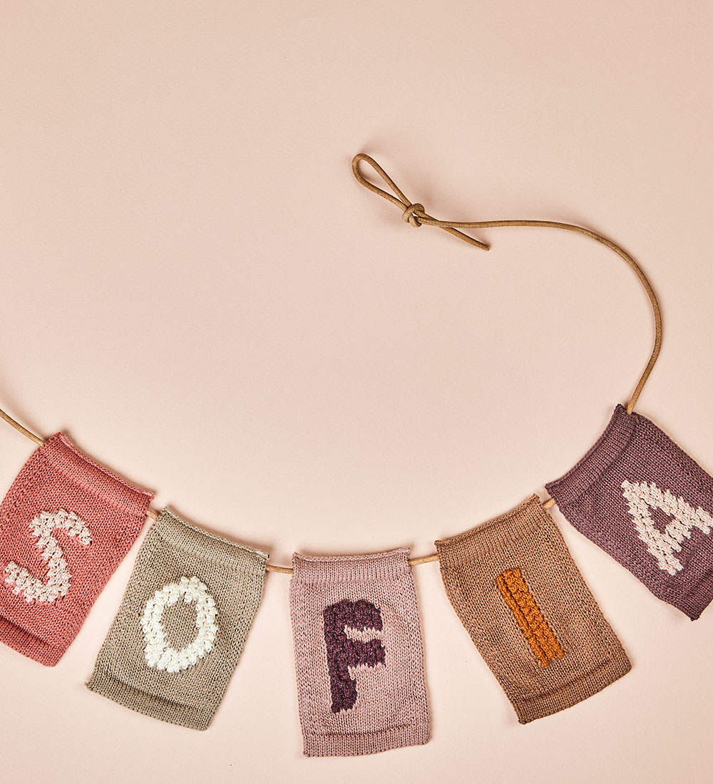 Smallstuff Knitted Letter - I - Pink Alphabet
