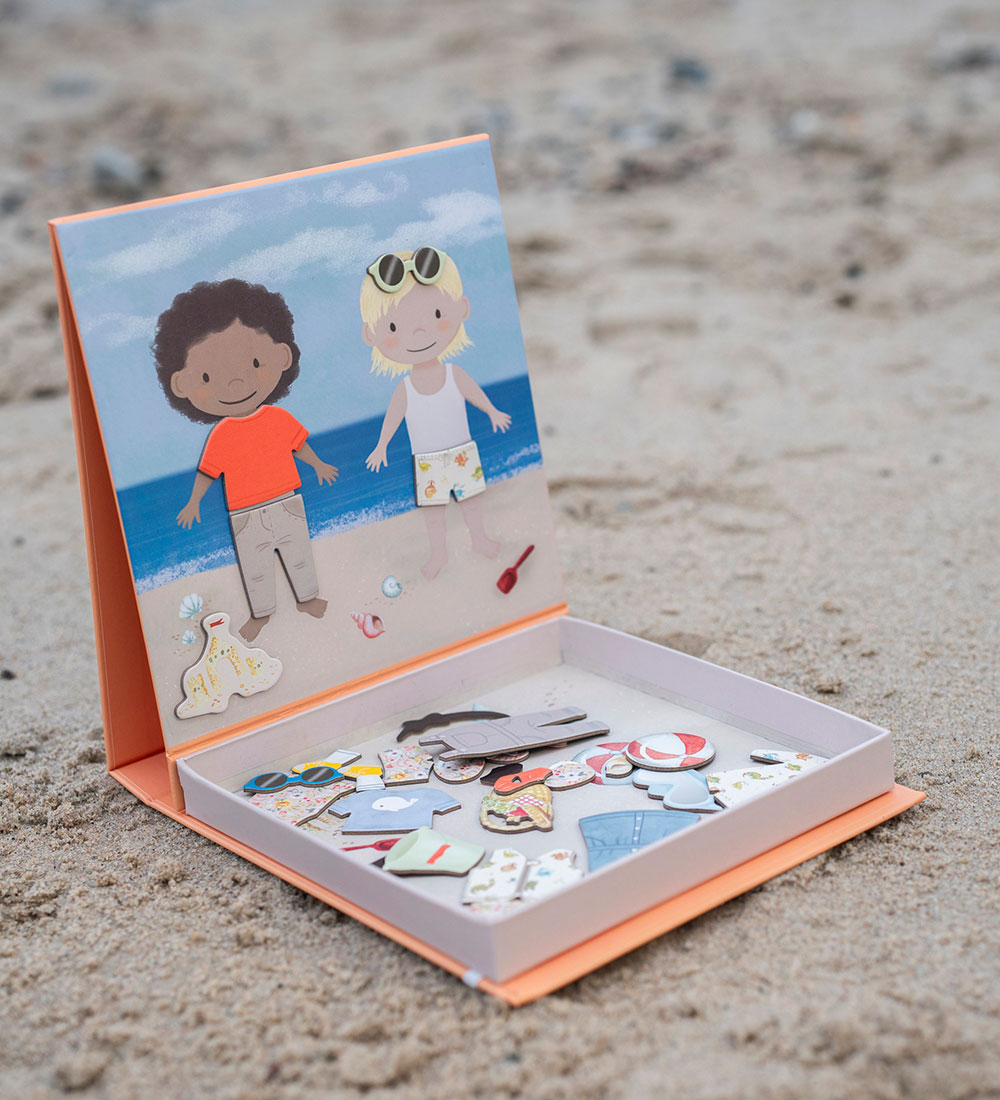 Filibabba Magnetic Game - Dress-up Dolls - A Day At The Beach