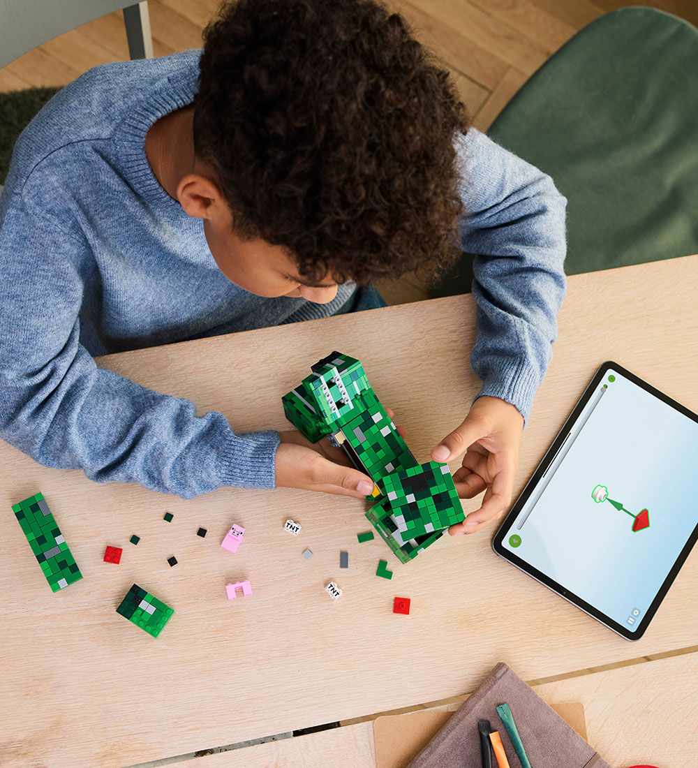 LEGO® Minecraft - The Creeper™ 21276 - 665 Parts