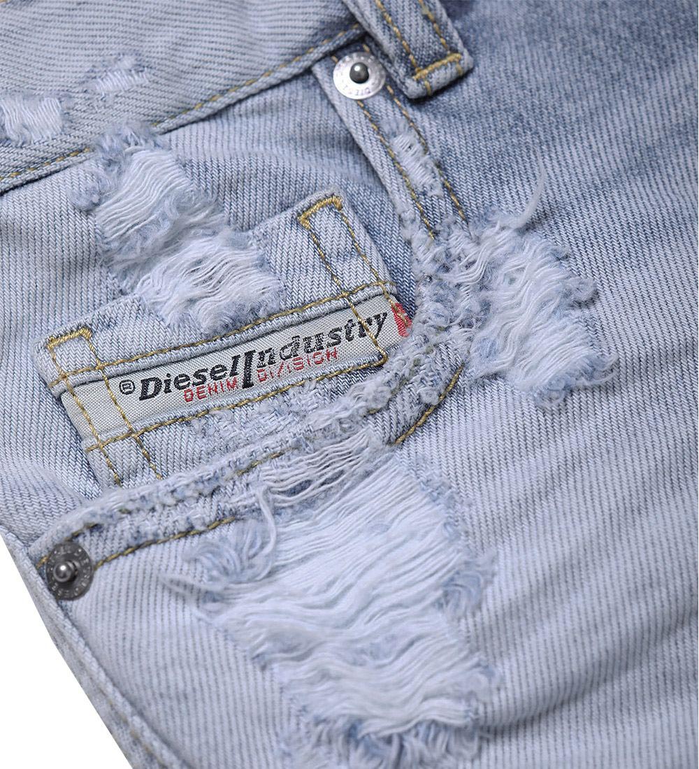 Diesel Shorts - D-Structured - Light Denim