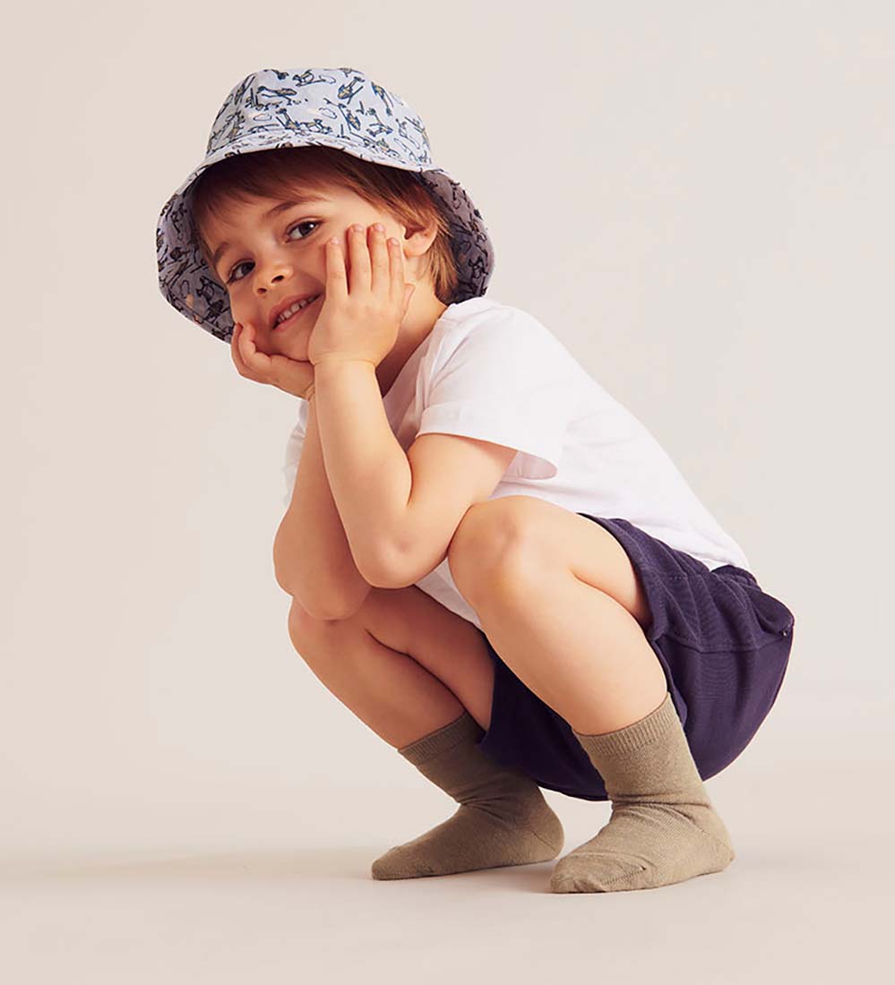 Melton Bucket Hat - UV50+ - Dusty Light Blue w. Airplanes