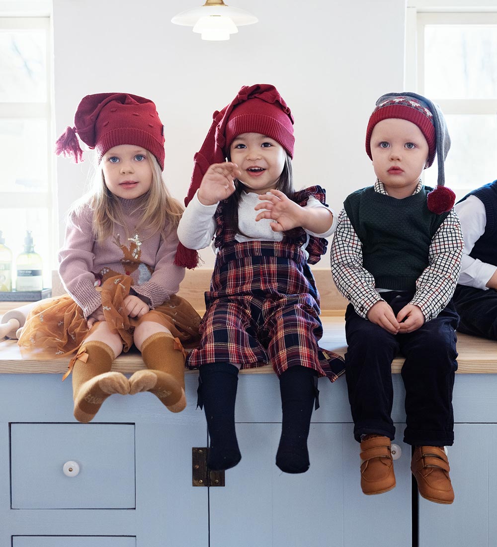 Hust and Claire Kerstmuts - Finn - Teaberry