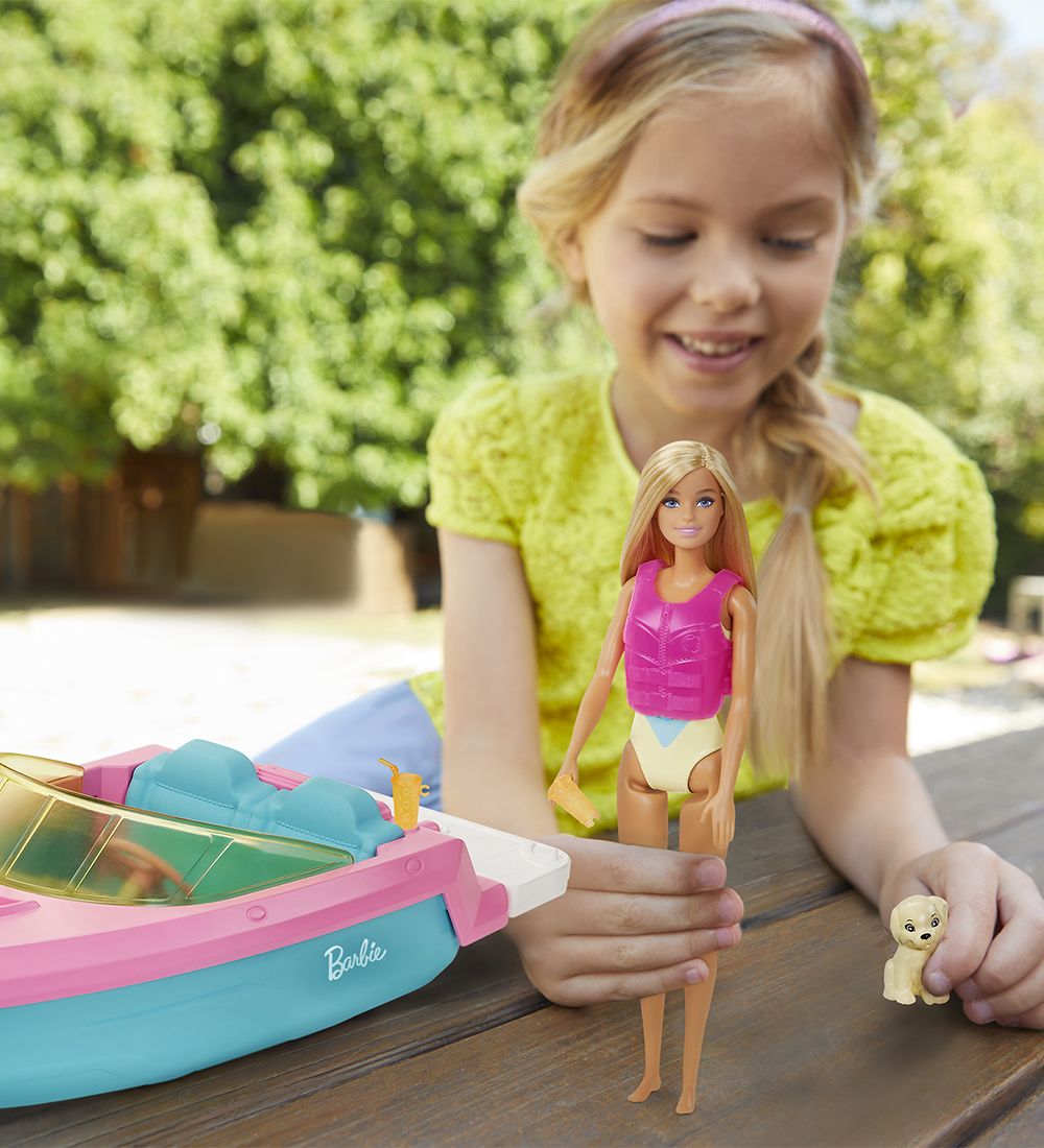 Barbie Doll set - With Speed-Boat