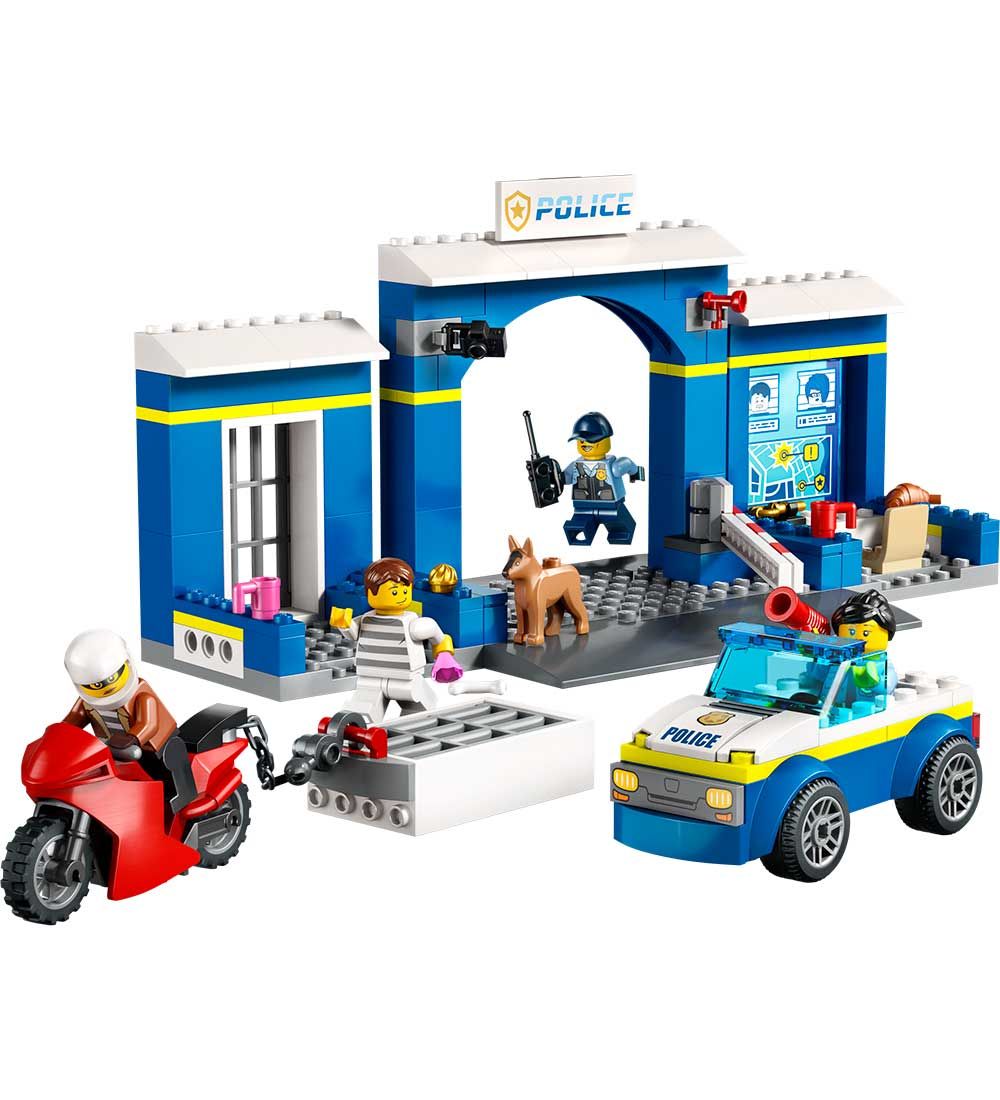 LEGO® City - Police Station Chase 60370 - 172 Parts