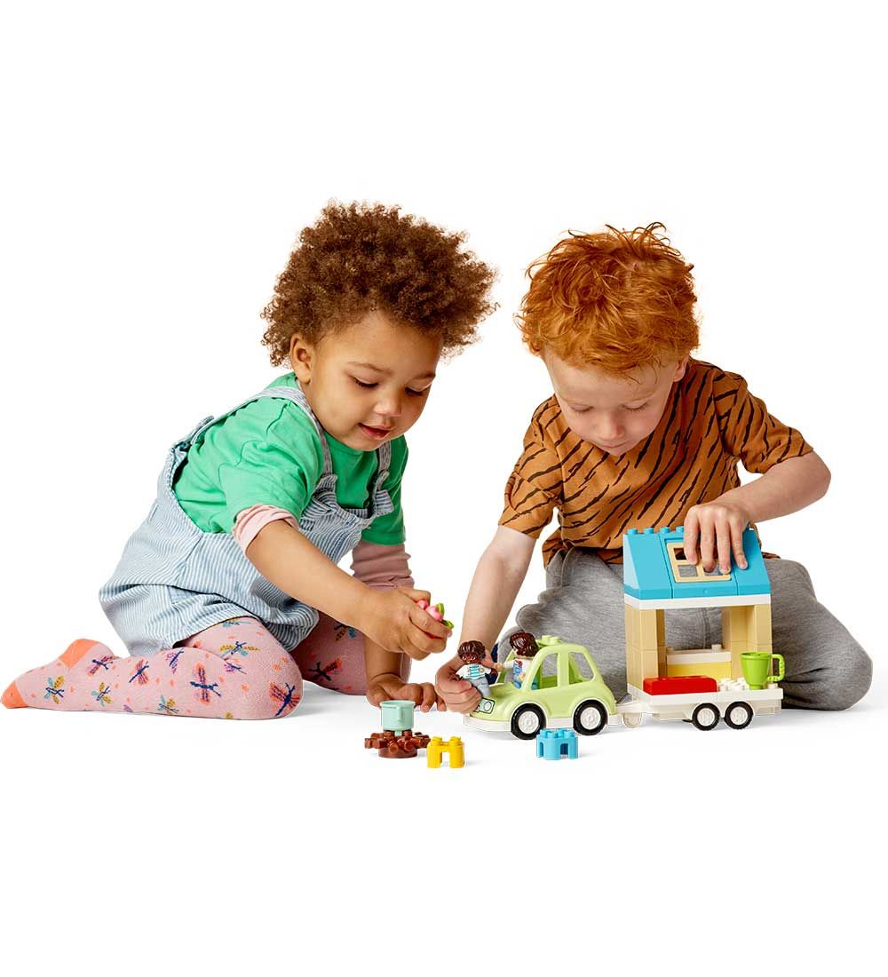 LEGO® DUPLO - Family House on Wheels 10986 - 31 Parts