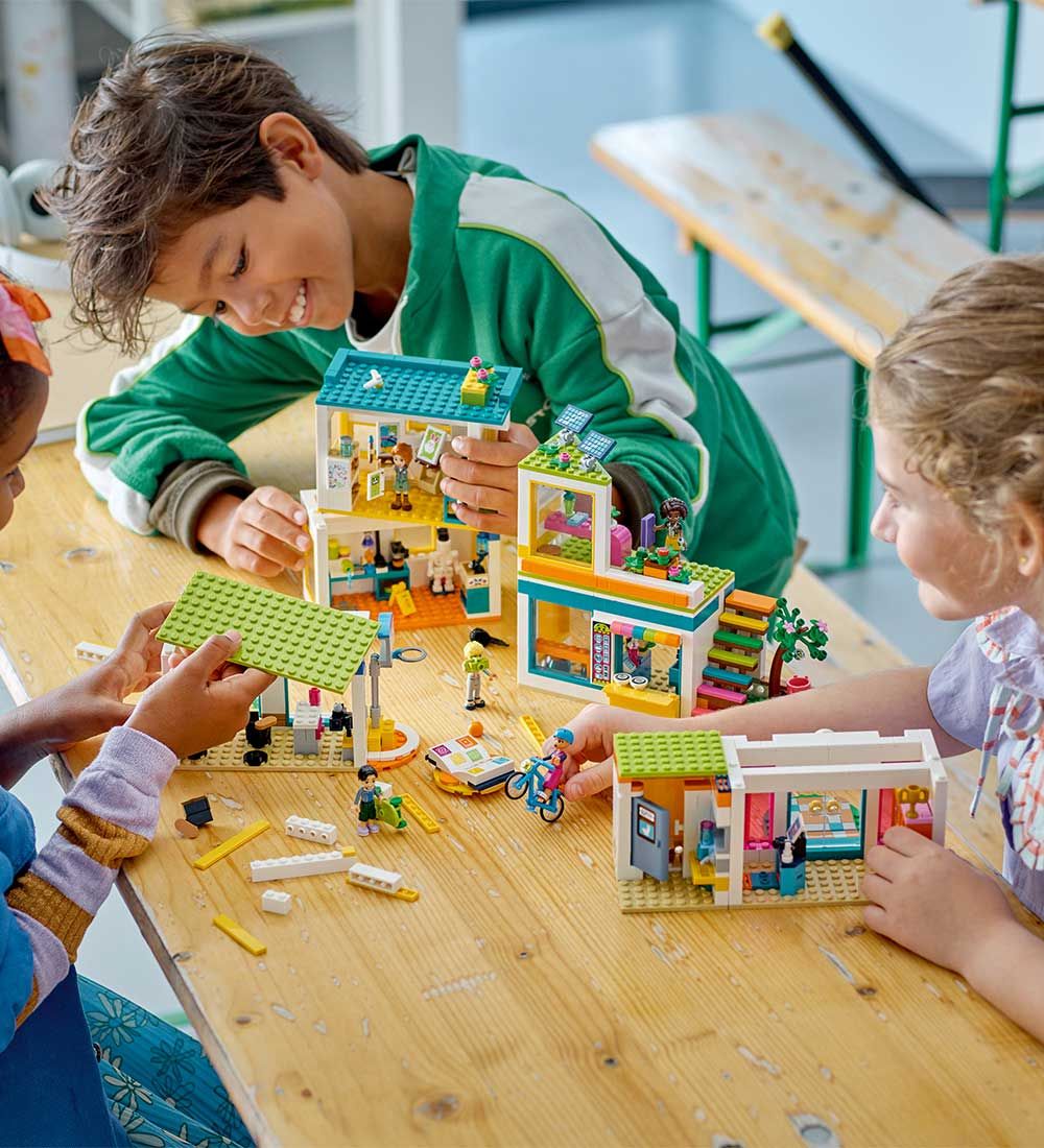 LEGO® Friends - L?école internationale de Heartlake City 41731 -