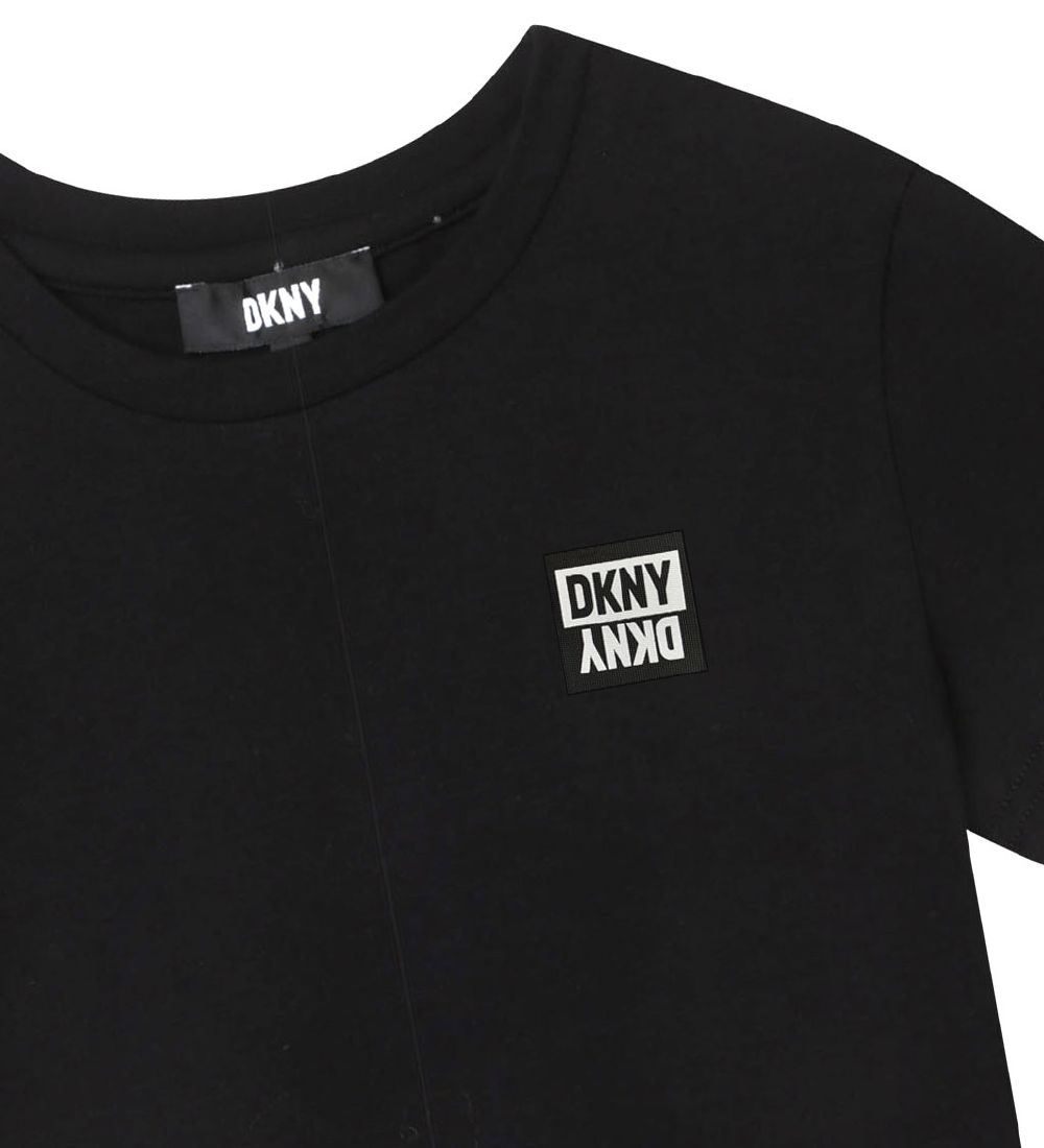 DKNY T-paita - Musta, Logo