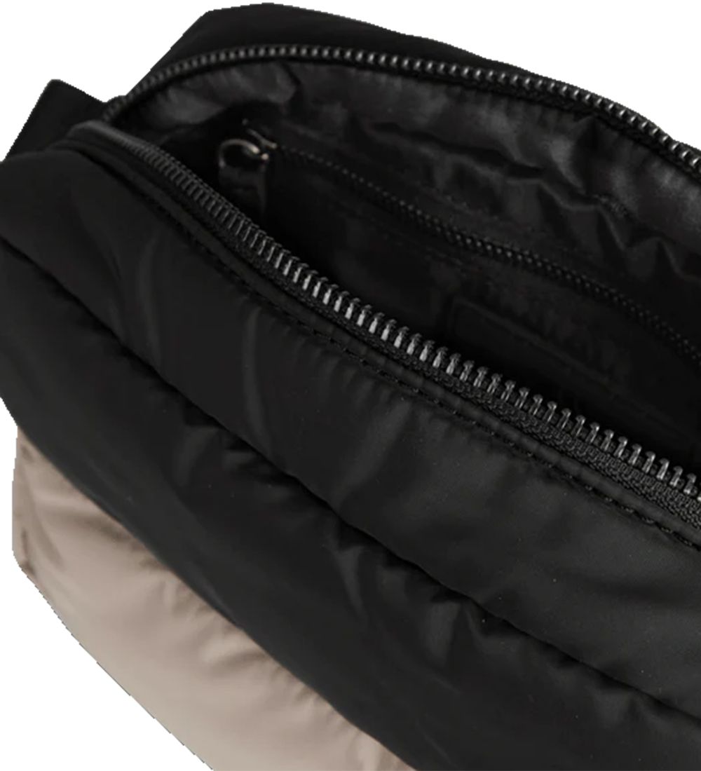 Markberg Shoulder Bag - Lifa - Recycled - Black/Sand