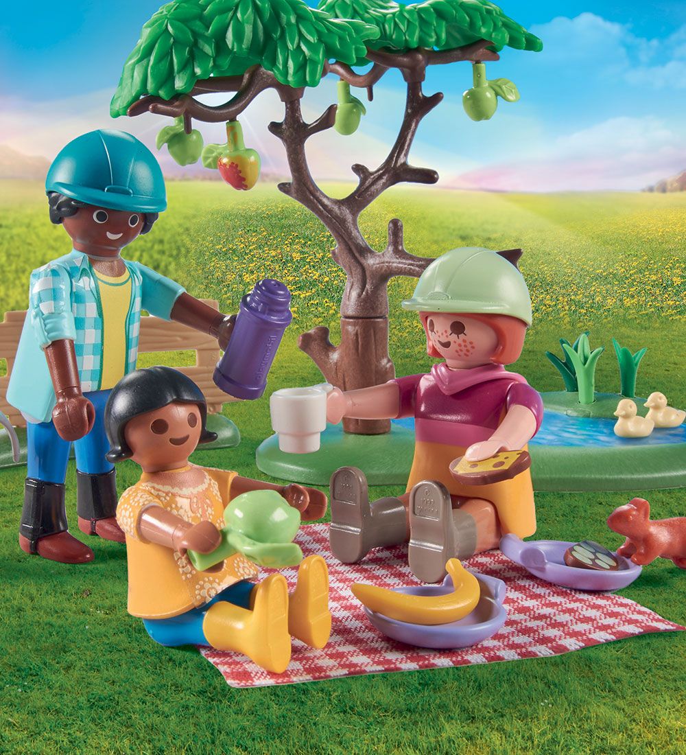Playmobil Country - Picnic With Horses - 71239 - 67 Parts