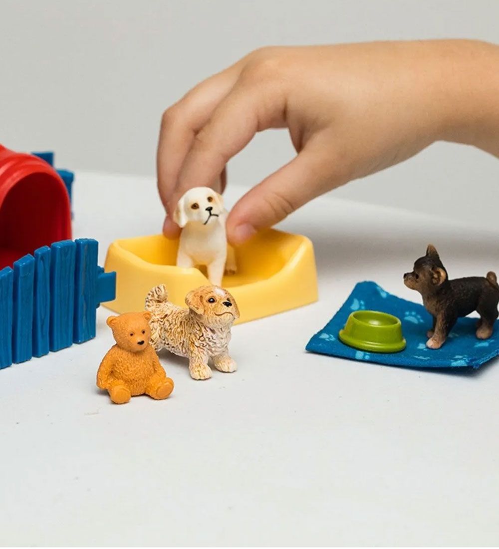 Schleich Farm World - Løbegård Til Hvalpe - 13 Delar - 42480