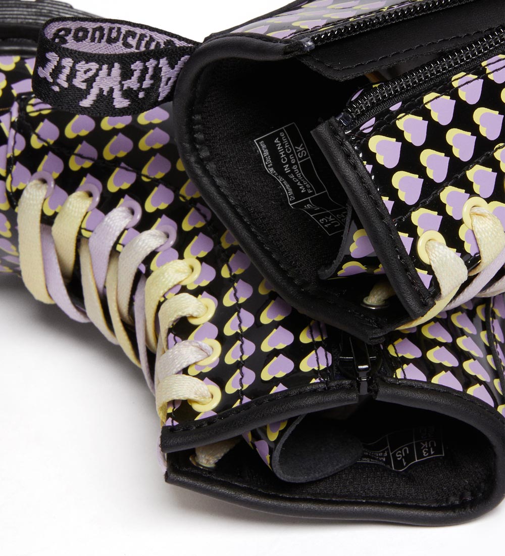 Dr. Martens Kängor - 1460 J Heart Överlägg - Svart