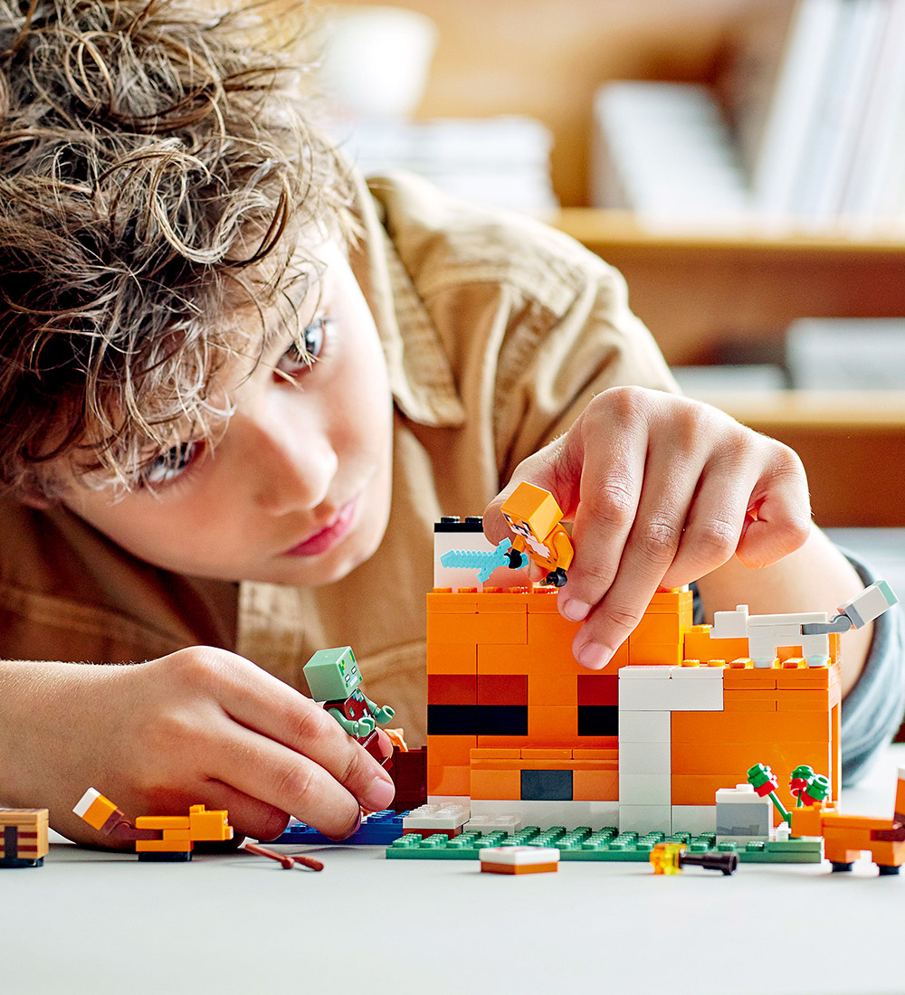 LEGO® Minecraft - The Fox Lodge 21178 - 193 Parts