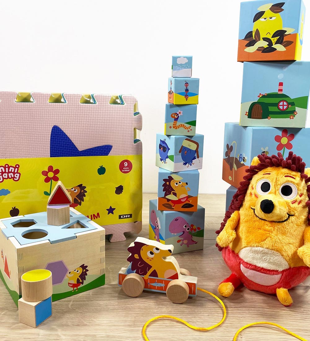 DR Soft Toy - Brush Plys 30 cm