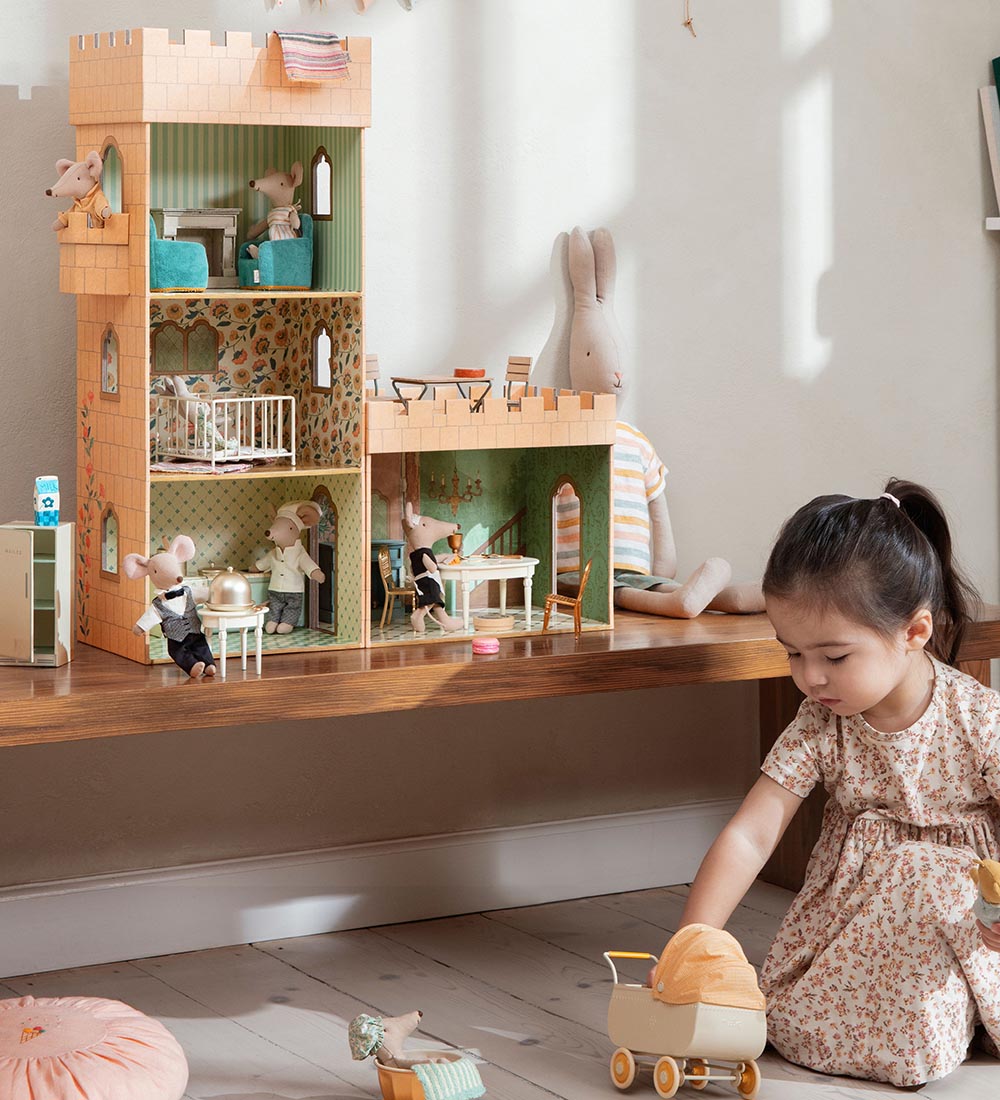Maileg Dollhouse - Castle w. Kitchen