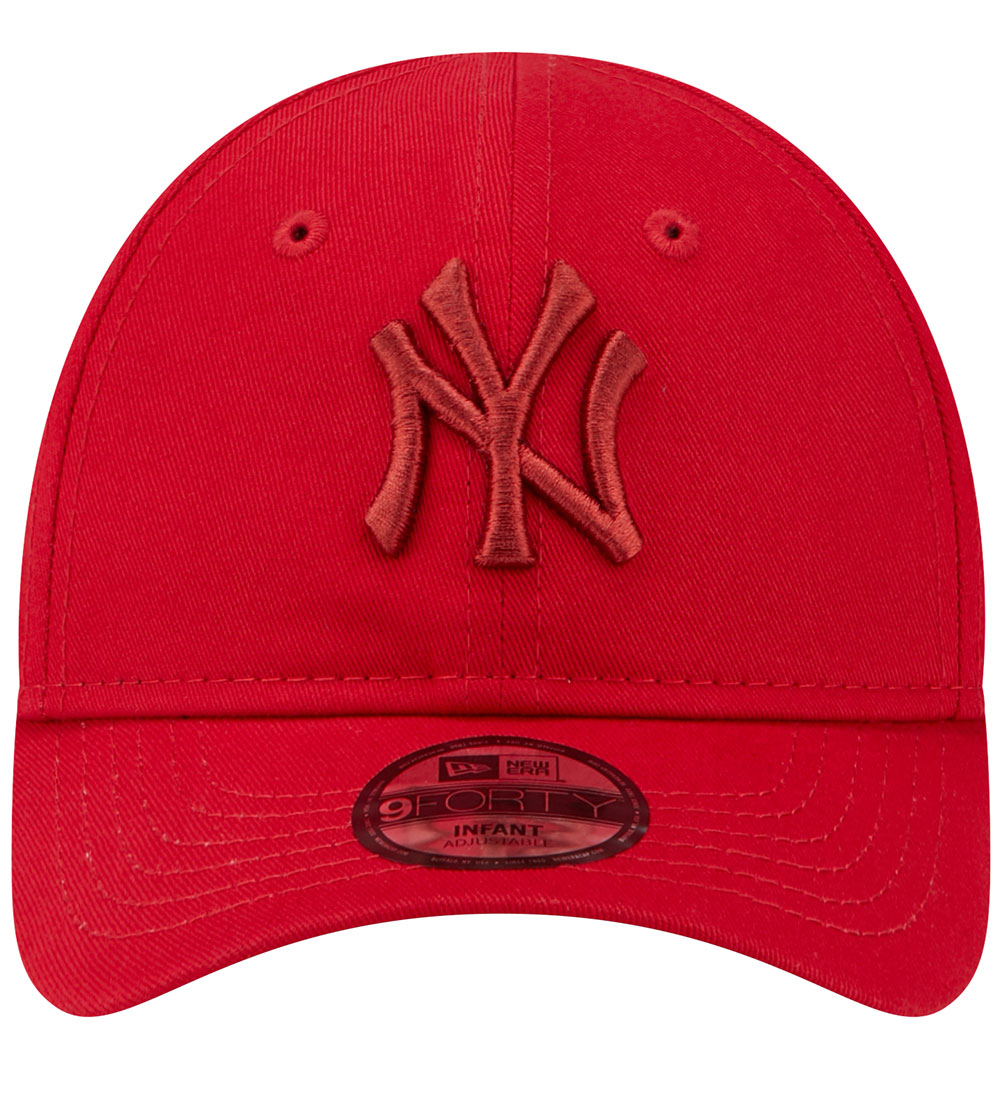 New Era Cap - 9Forty - Red w. NEW