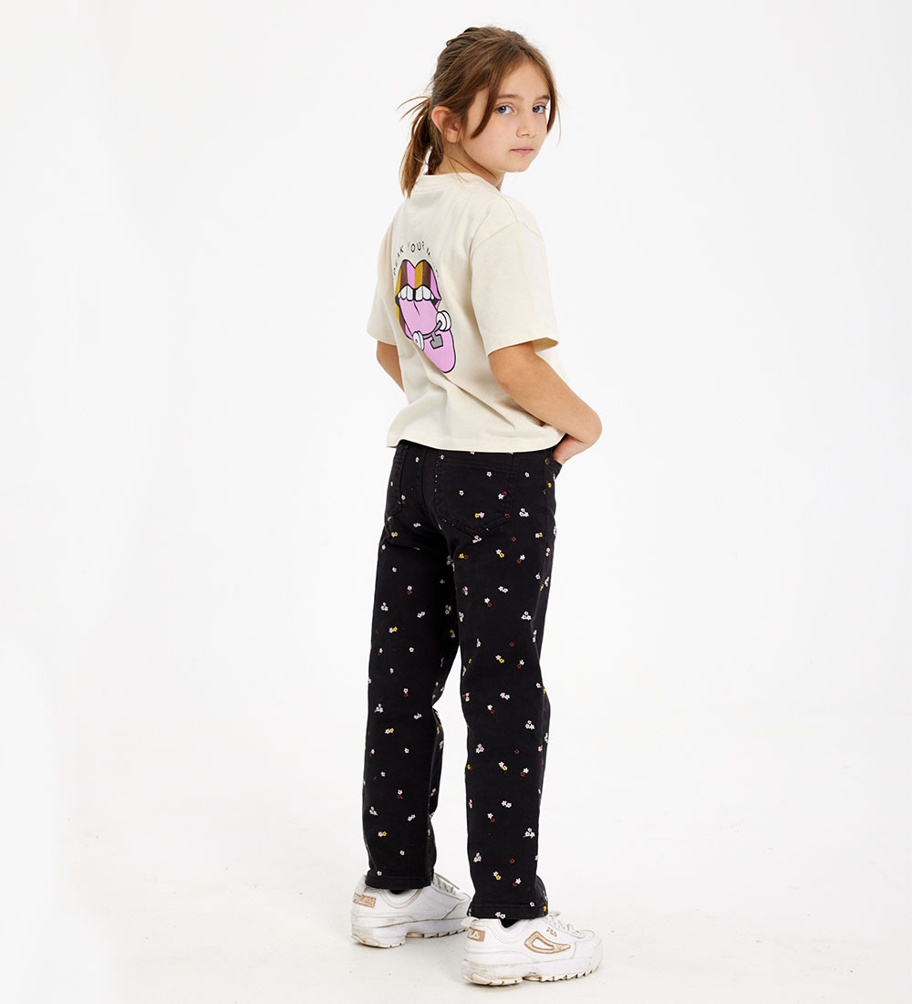 The New Jeans - TnHellen - Wide - Phantom w. Flowers