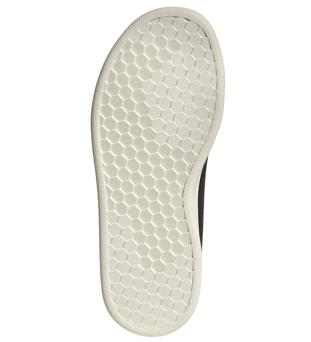 adidas Performance Shoe - Advantage K - Black w. Flowers