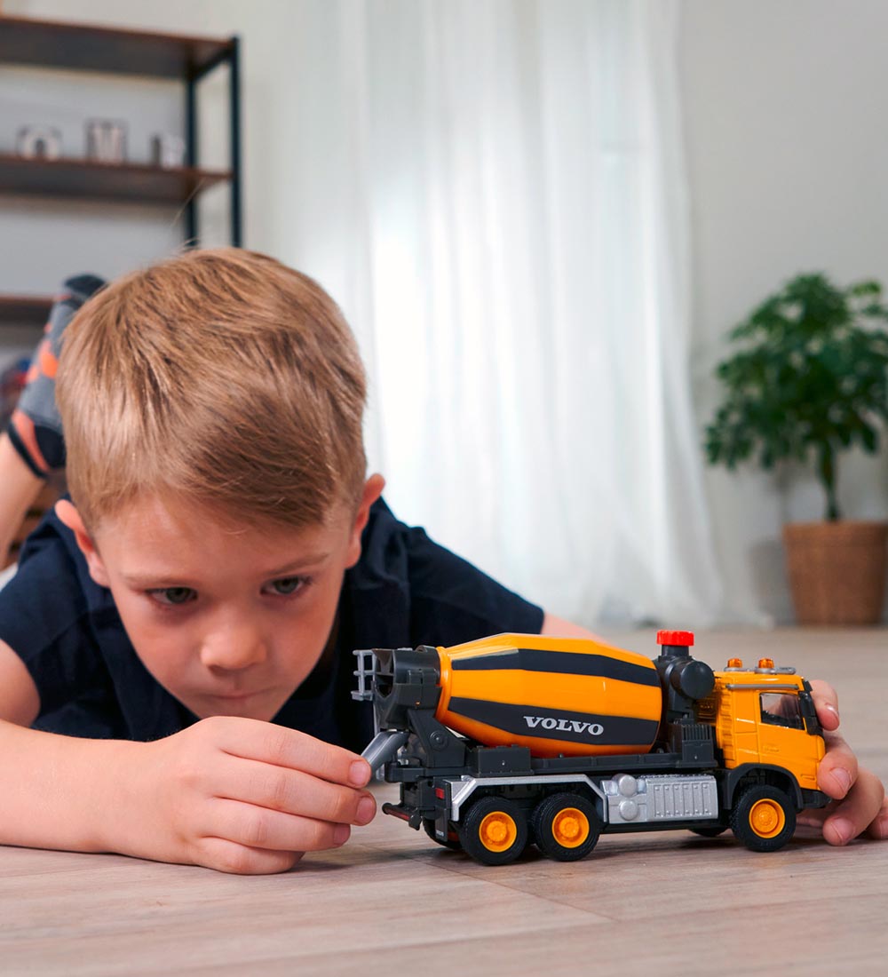 Jouets Majorette - Volvo Concrete Camion av. Lumière/Son