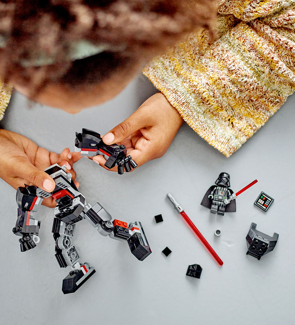 LEGO® Star Wars - Darth Vader Mech 75368 - 139 Parts