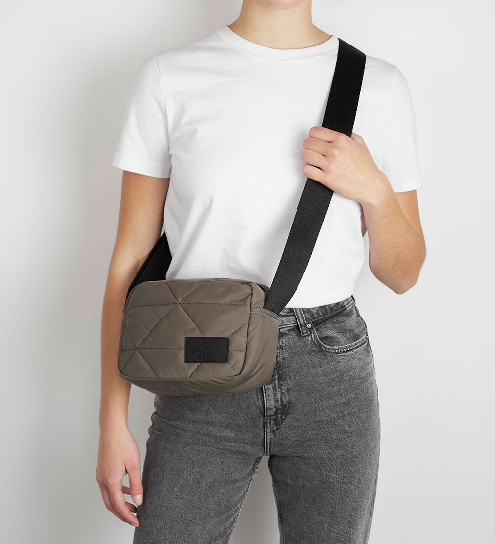 Markberg Shoulder Bag - Amelie - Walnut/Black