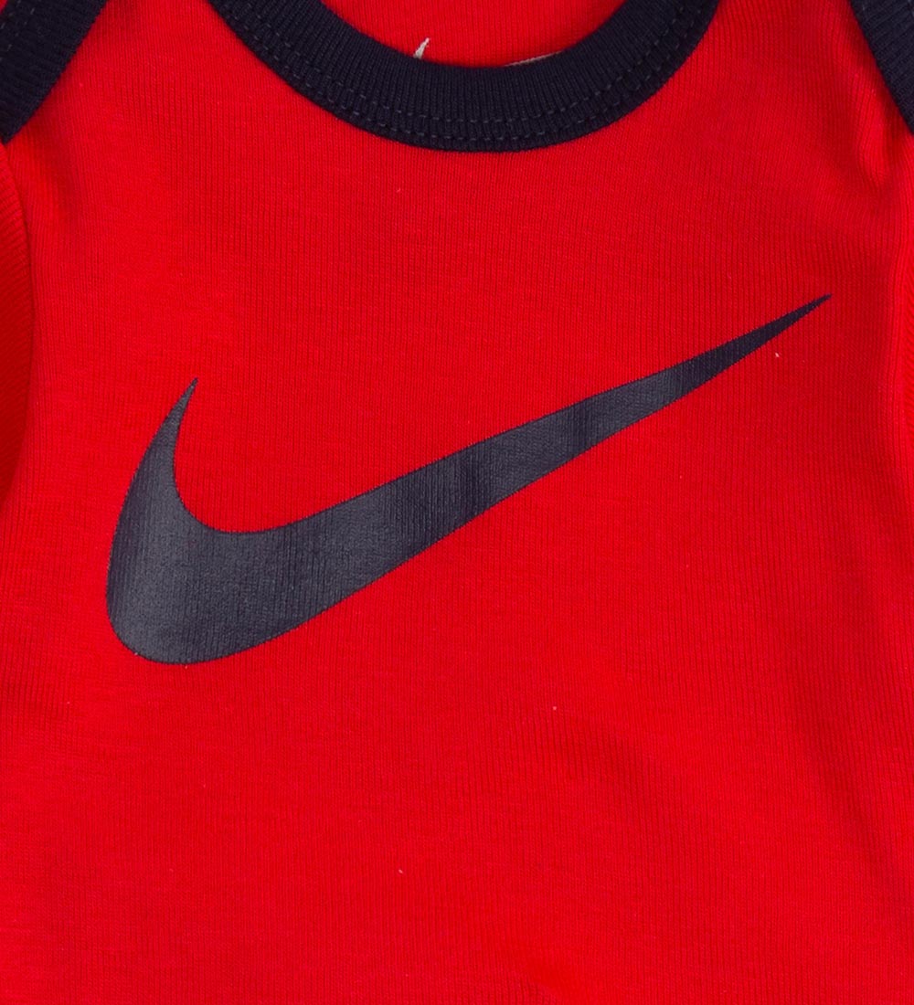 Nike Gift Box - Booties/Beanie/Bodysuit s/s - University Red w.