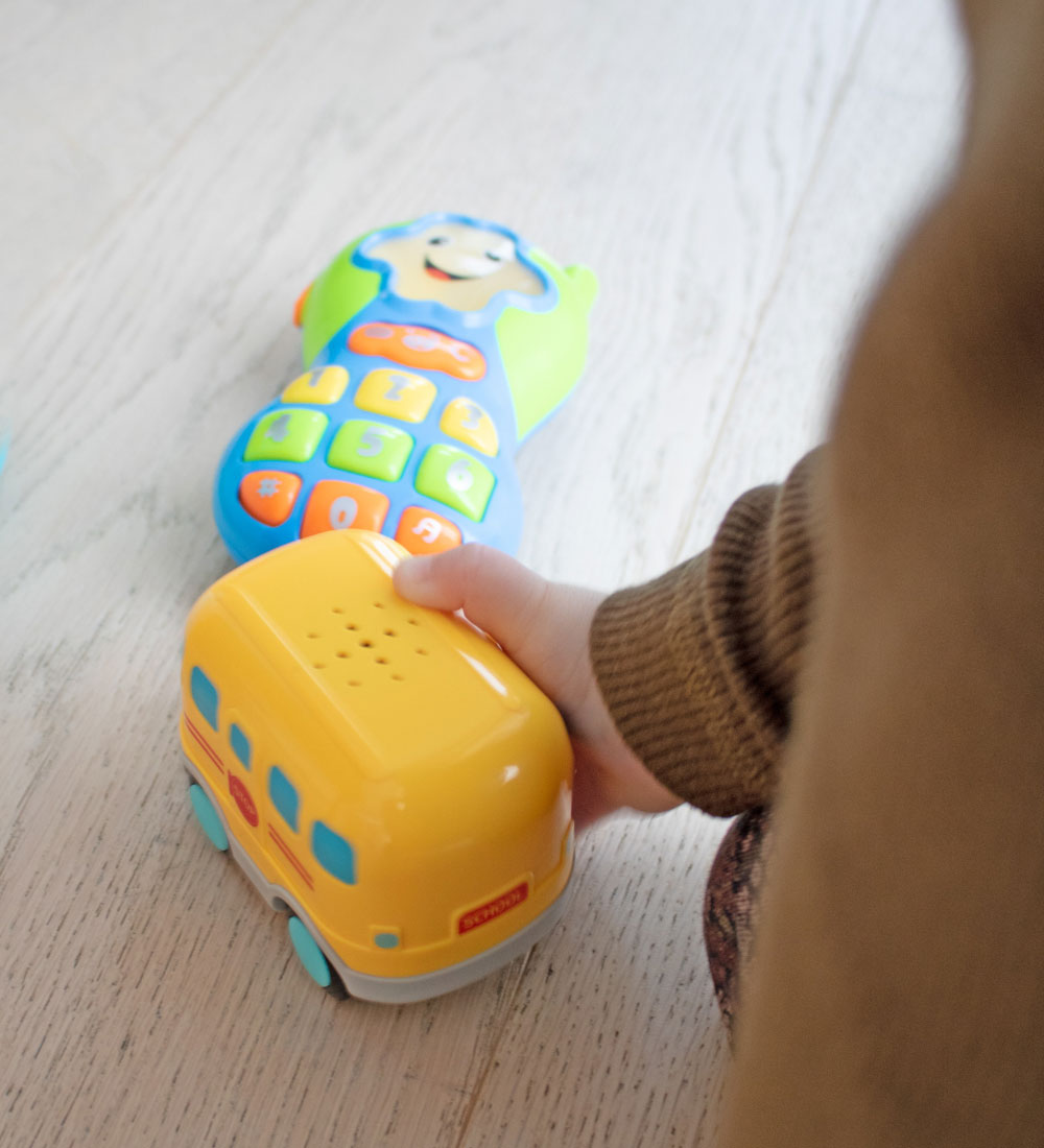 Scandinavian Baby Products Car w. Sound/Light - School bus
