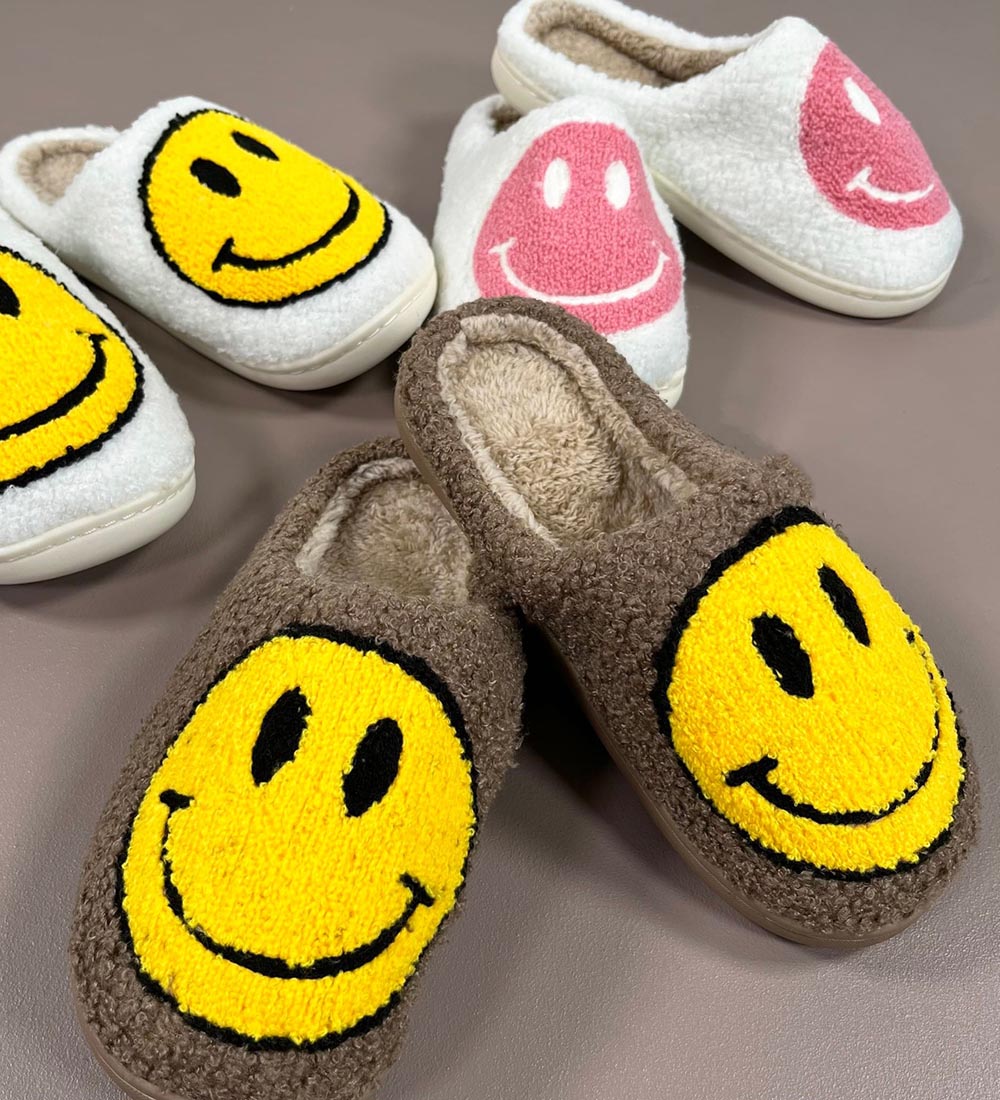 Chaussons By Stær - Blanc/Rose av. Smiley