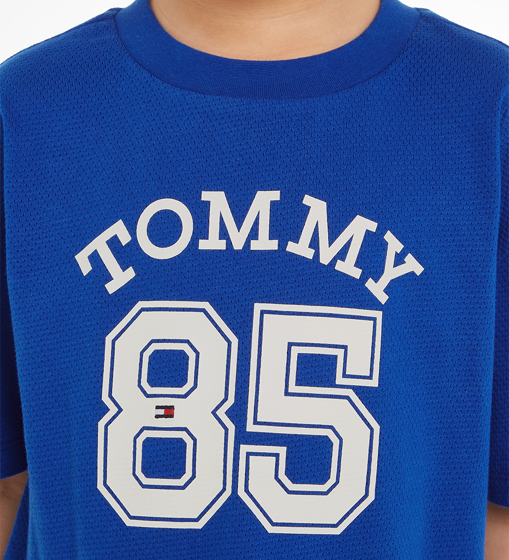 Tommy Hilfiger T-Shirt - Mesh Varsity - Ultra Blue m. Wit