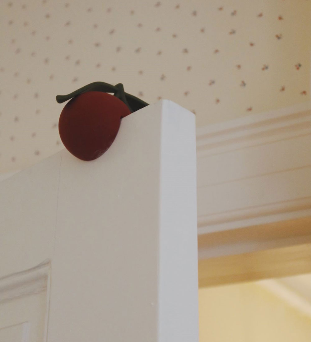 Konges Sløjd Door stop - Cherry