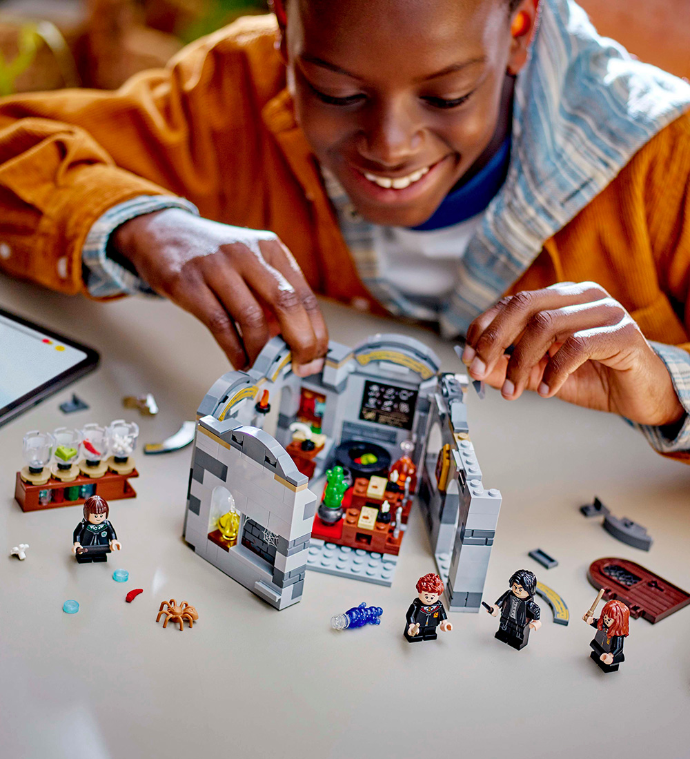 LEGO® Harry Potter - Schloss Hogwarts: Zaubertran... - 76431 - 3