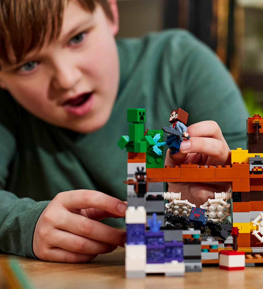 LEGO® Minecraft - The Badlands Mineshaft 21263 - 538 Parts