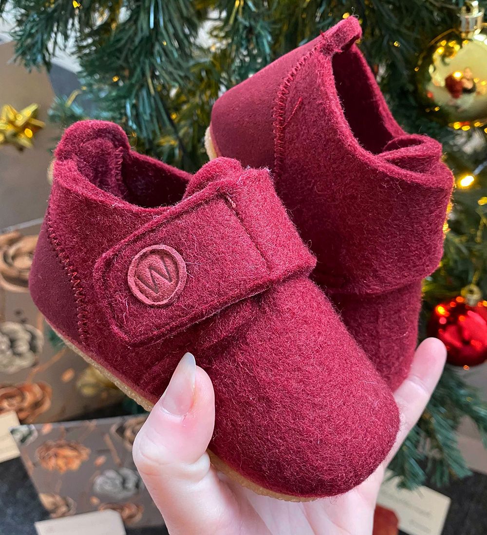 Wheat Slippers - Wool - Marlin Felt - Berry