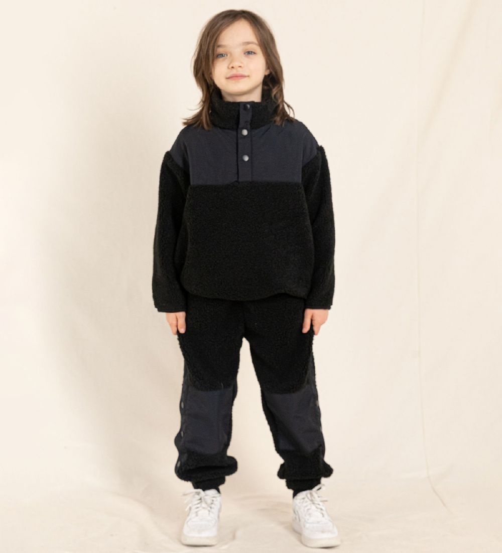 Finger In The Nose Fleece Pants - Connie - Absolute Black