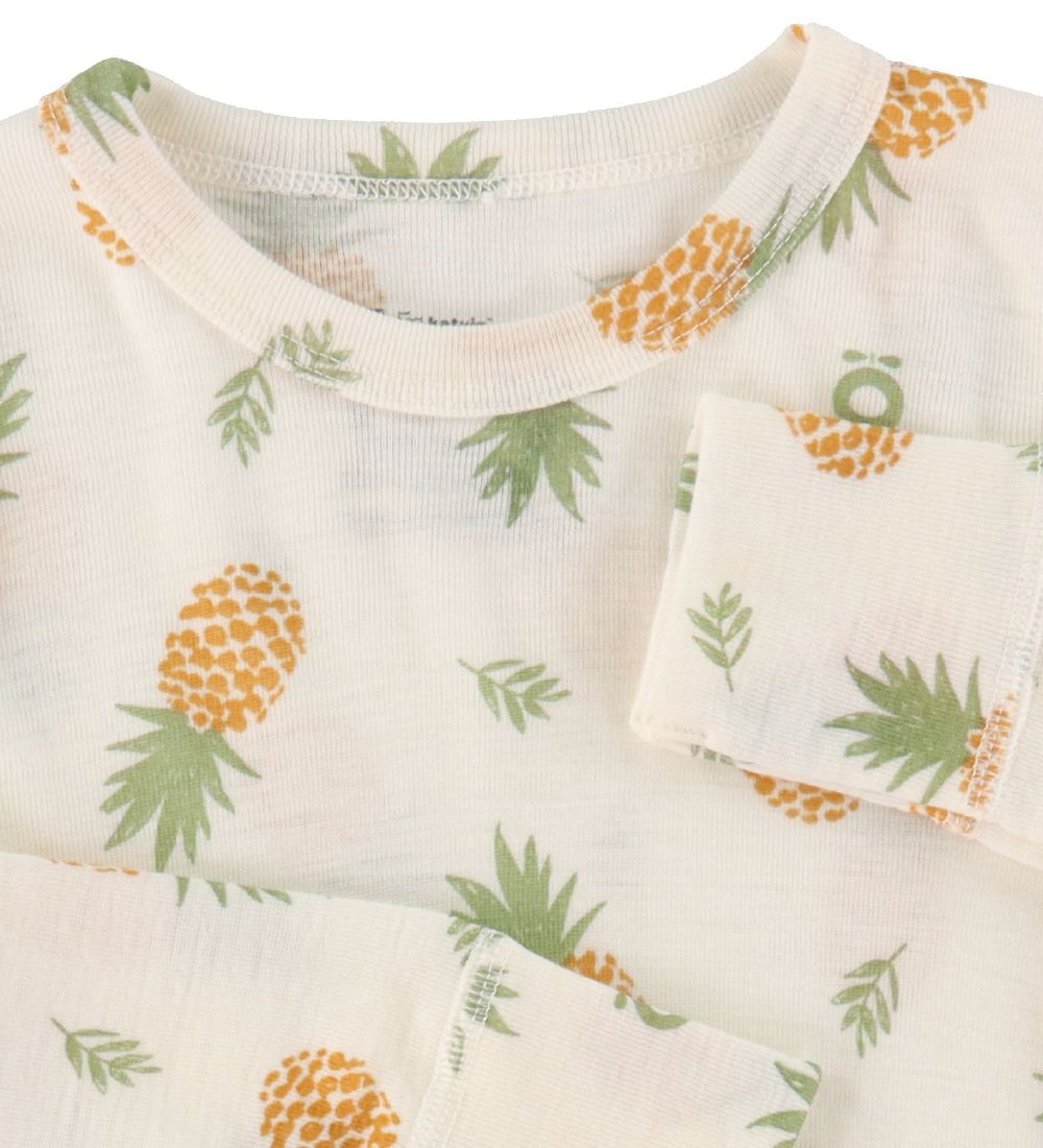 Katvig Long Sleeve Top - White w. Pineapples