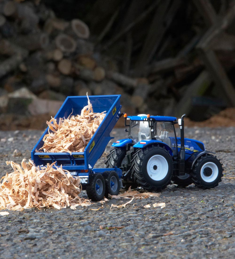 Britains Work machine - 43268 - T6 - Tractor w. Trailer