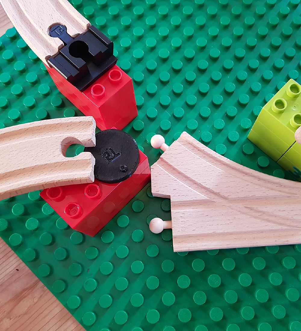 Toy^2 Track Connectors 18 Pcs. Medium Pack ASAP Shipping