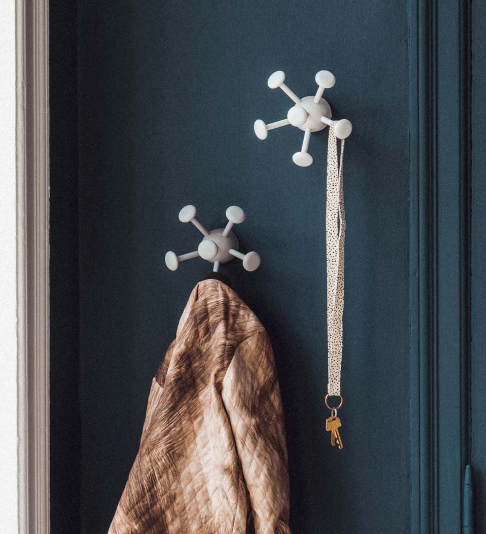 Nofred Wall Hook - Wall Bug - 14x7x18 - White