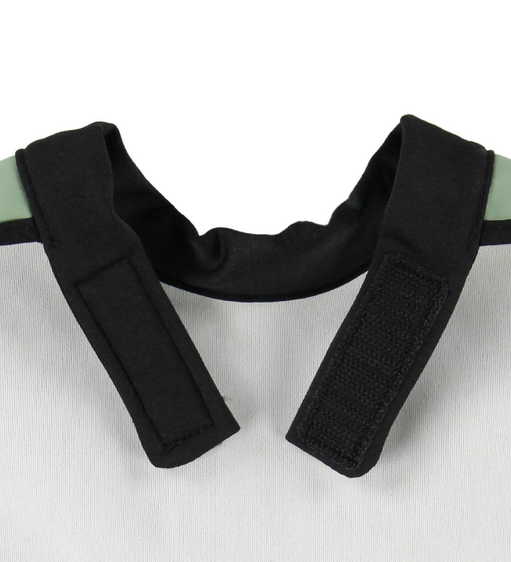 babyLivia Bib w. Food Catcher - Polar Bear - Powder Green