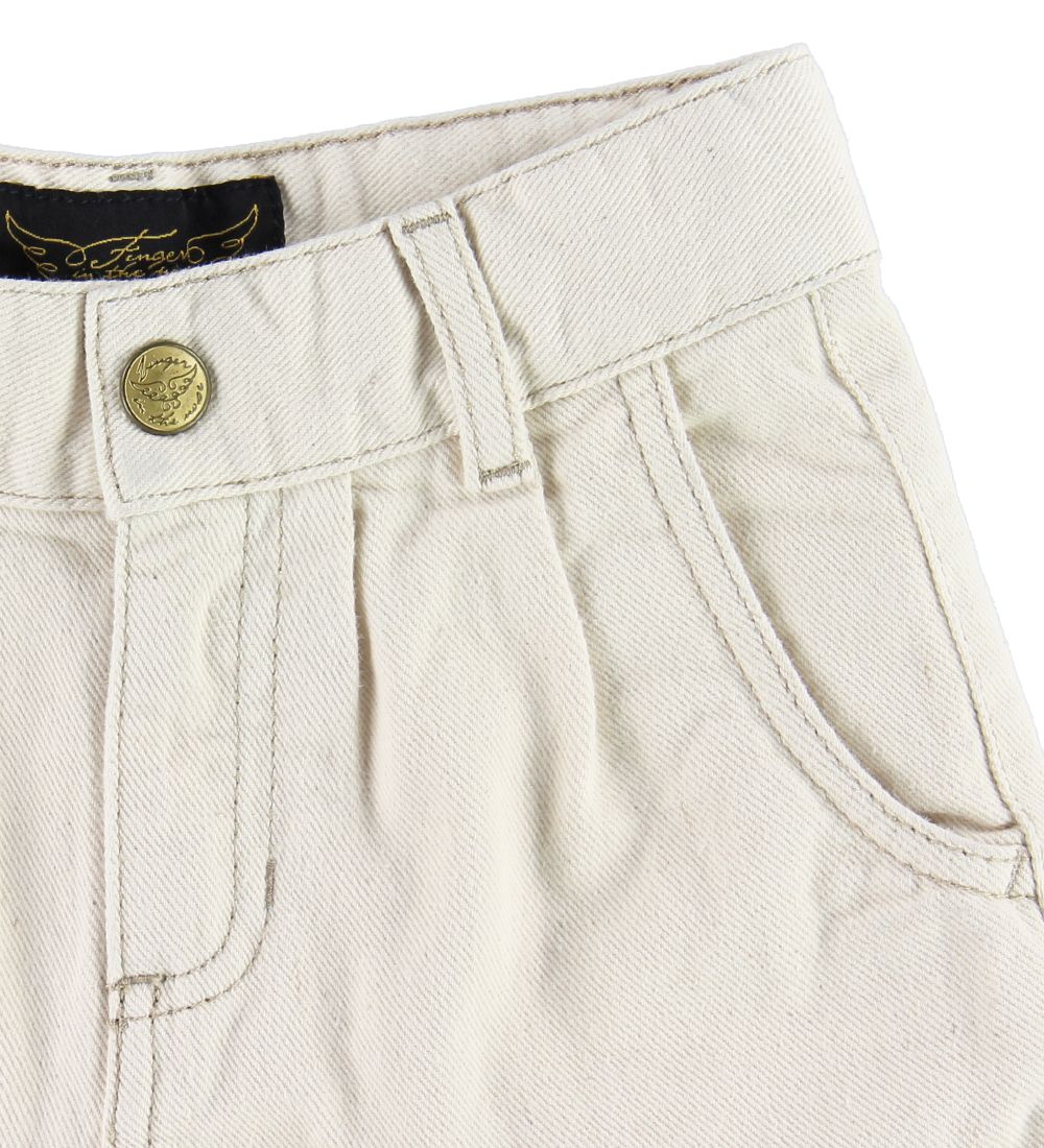 Finger in The Nose Shorts - Marlie - Sand