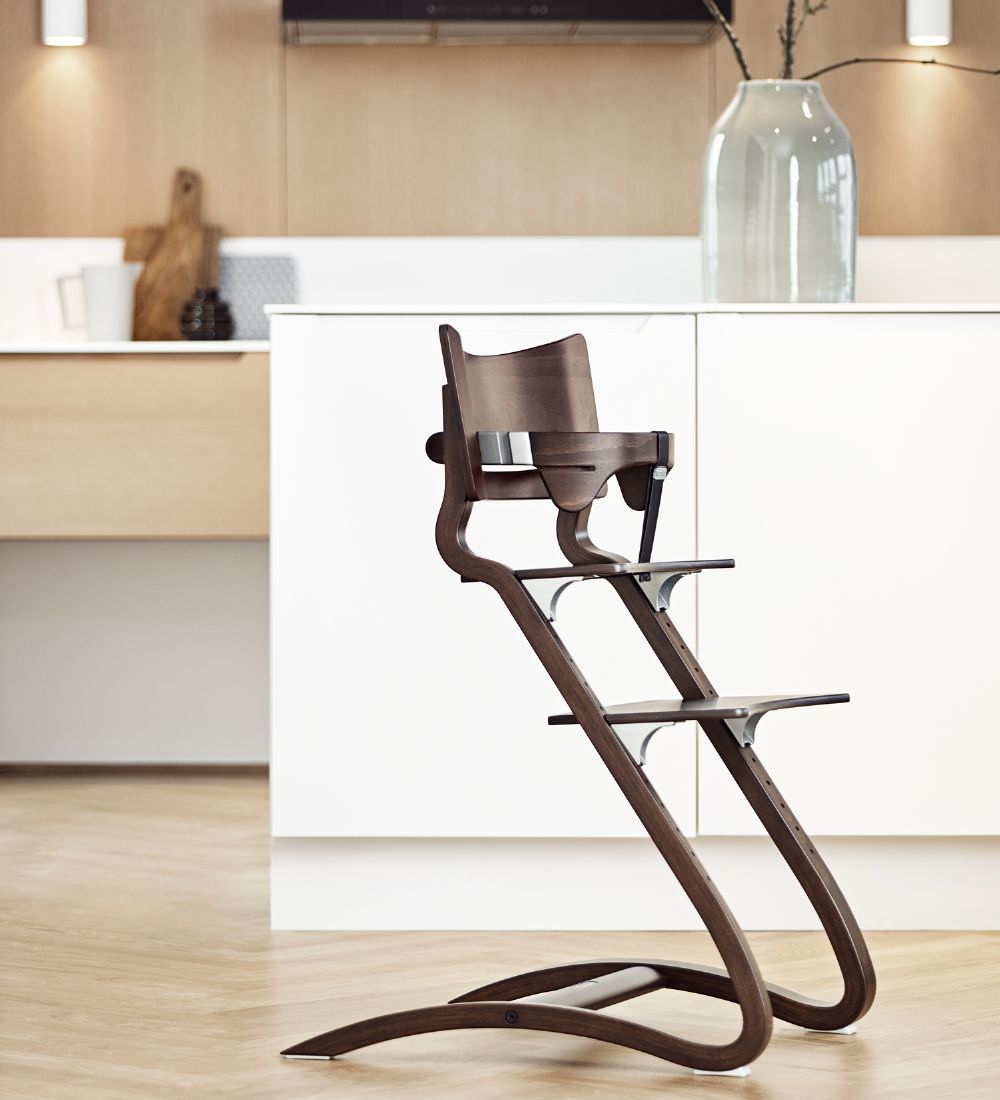 Leander Classic Highchair - Walnut